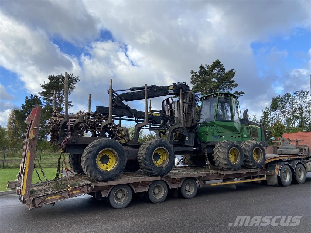 John Deere 1110E Forvarderi