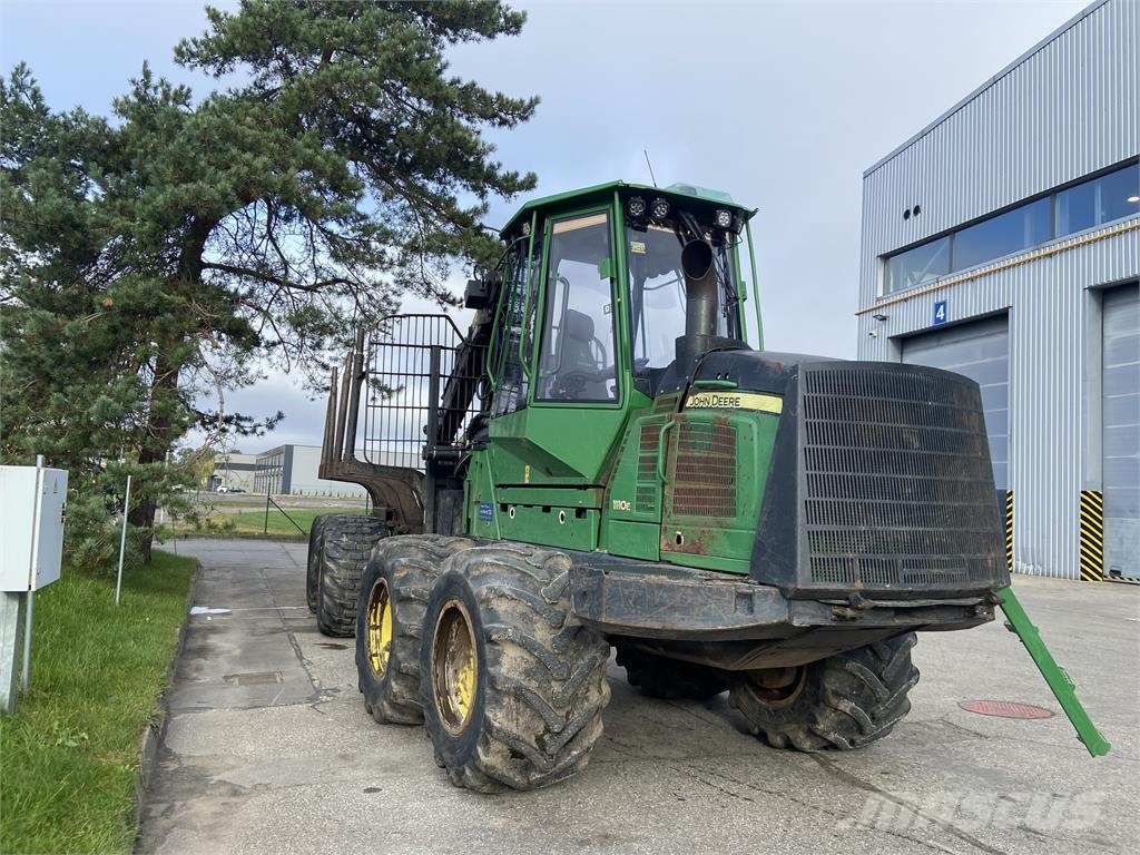 John Deere 1110E Forvarderi