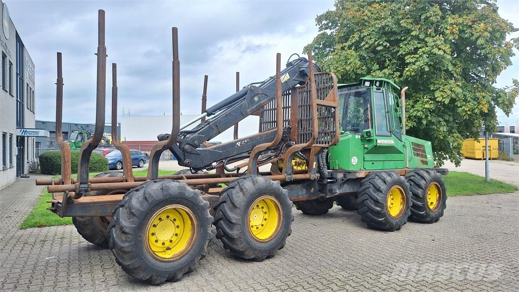 John Deere 1110D Forwarders