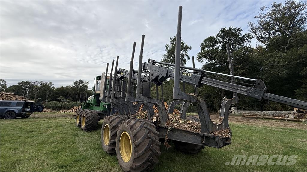 John Deere 1110G Forvarderi