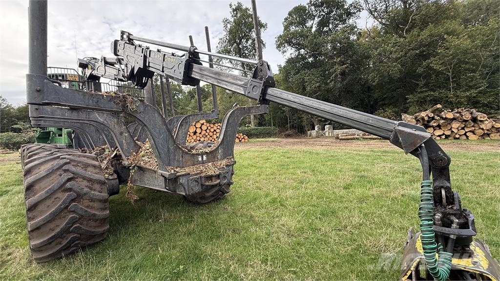John Deere 1110G Forvarderi