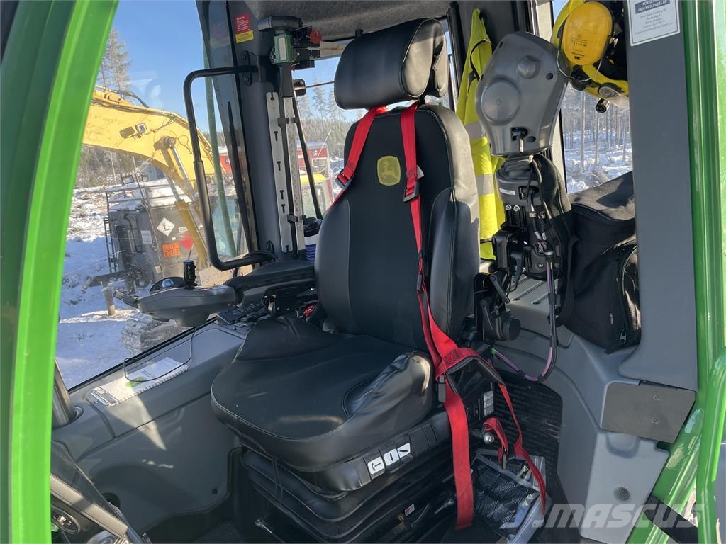 John Deere 1170G 收割机
