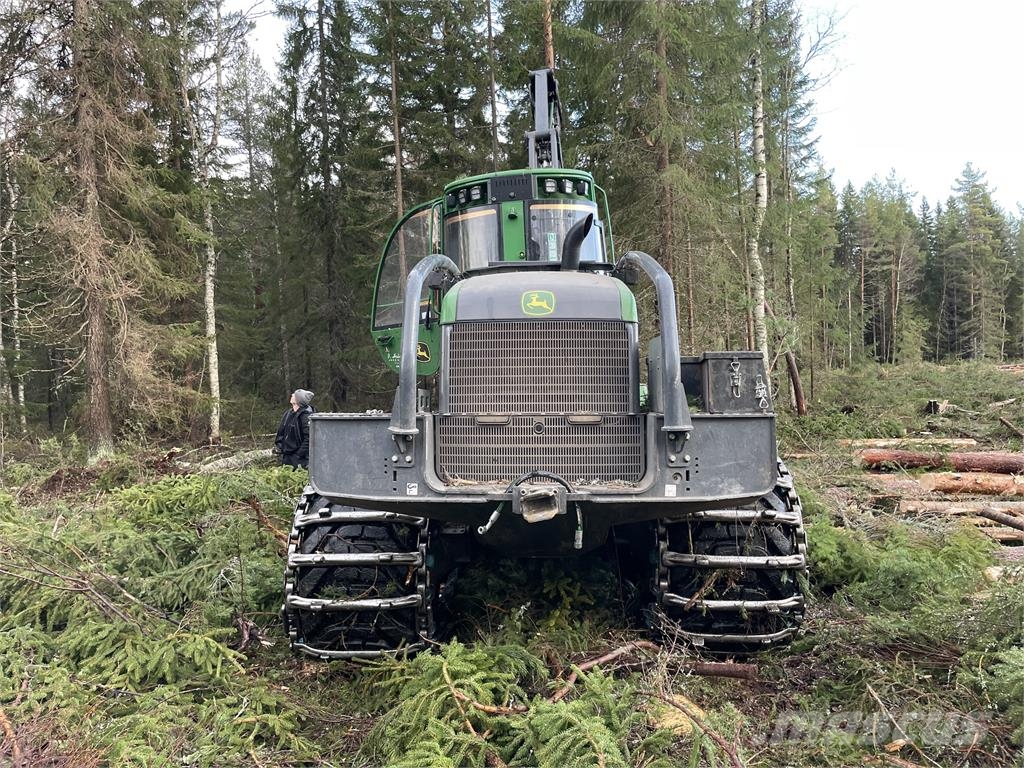John Deere 1170G Harvesterit