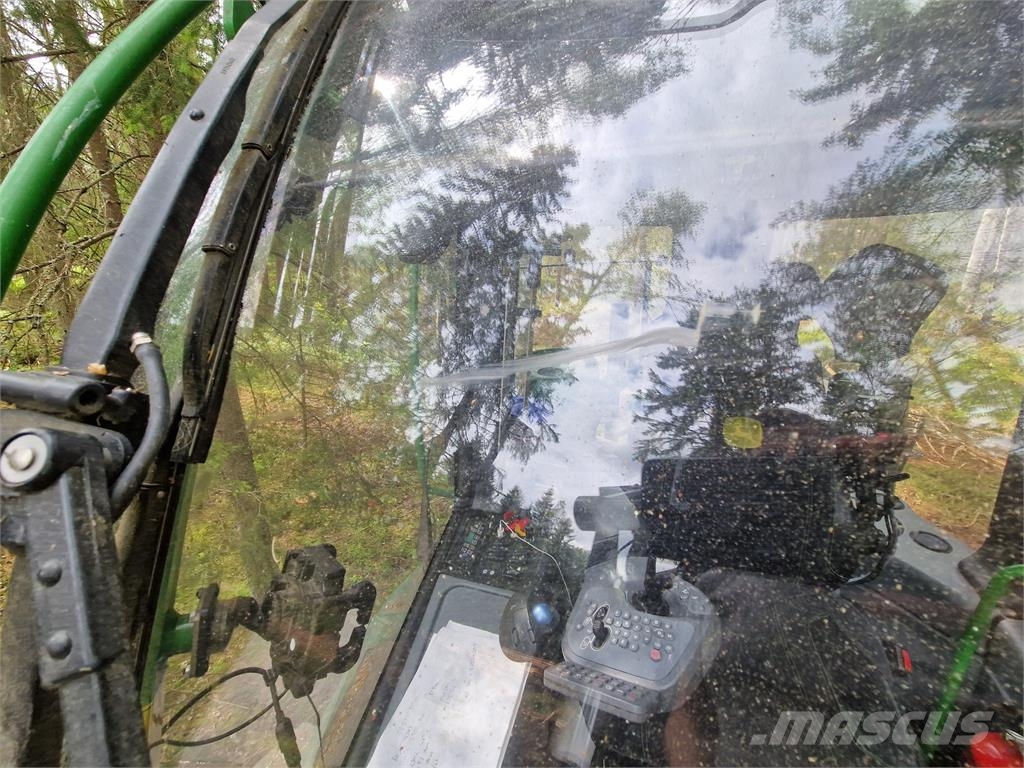 John Deere 1170E حصادات
