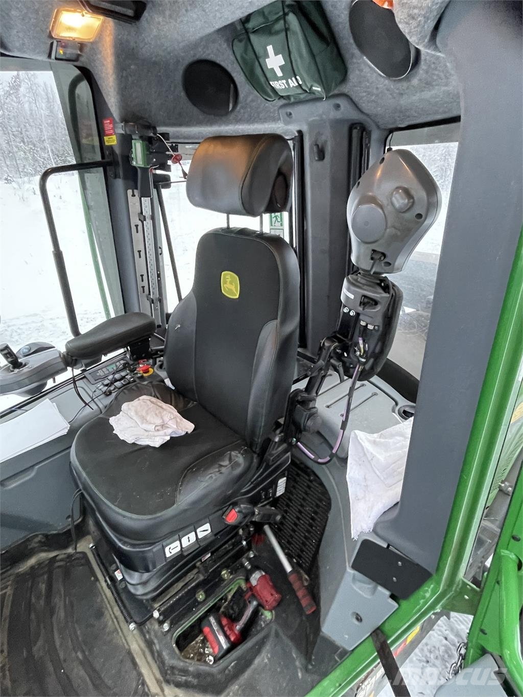 John Deere 1170G Харвестери