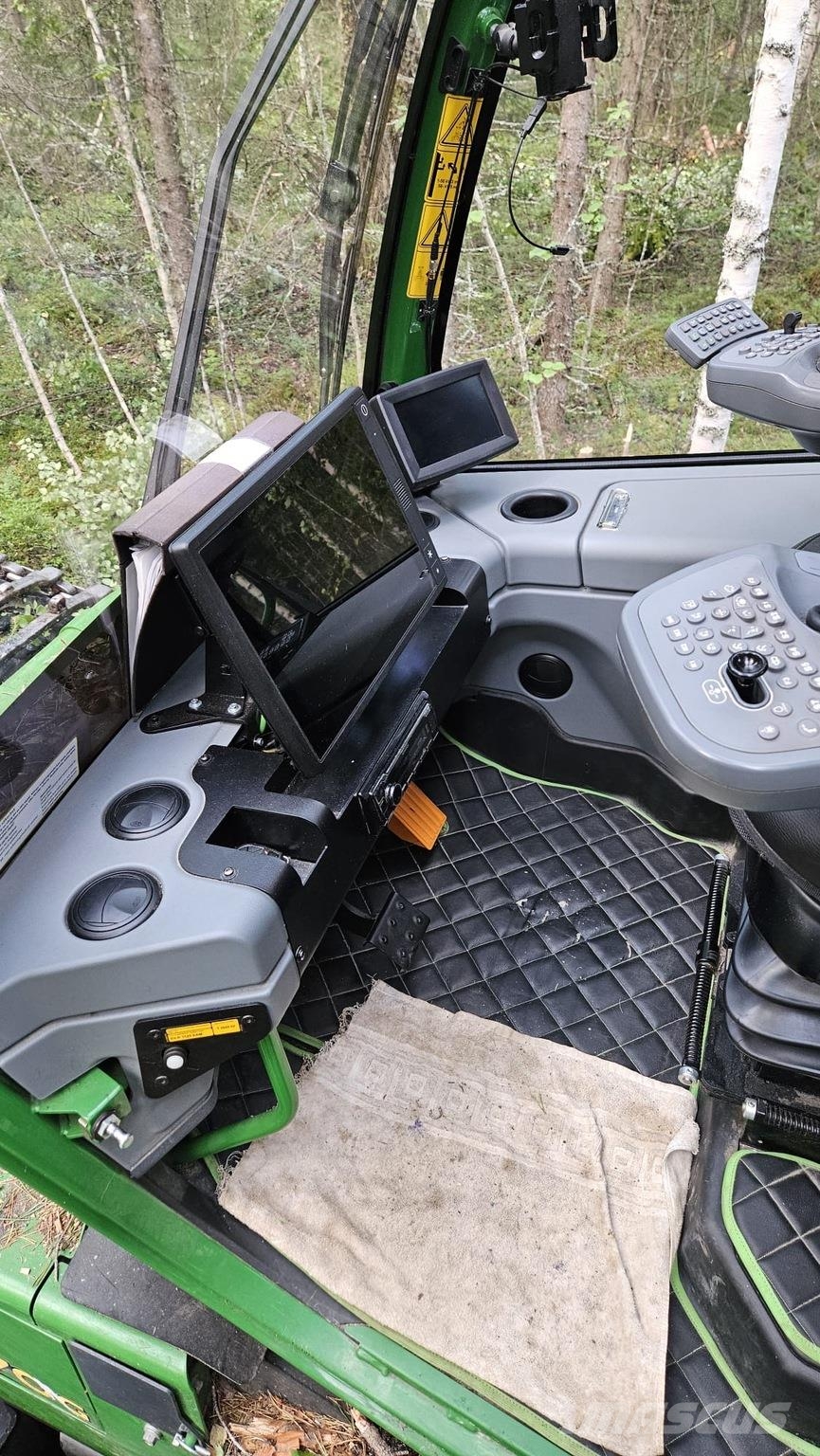 John Deere 1170G Harvesters