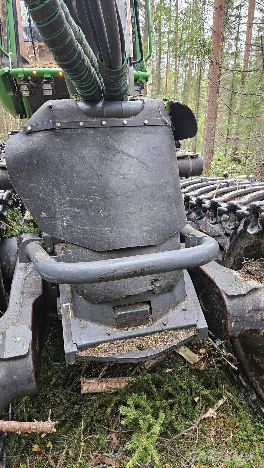 John Deere 1170G Harvesters