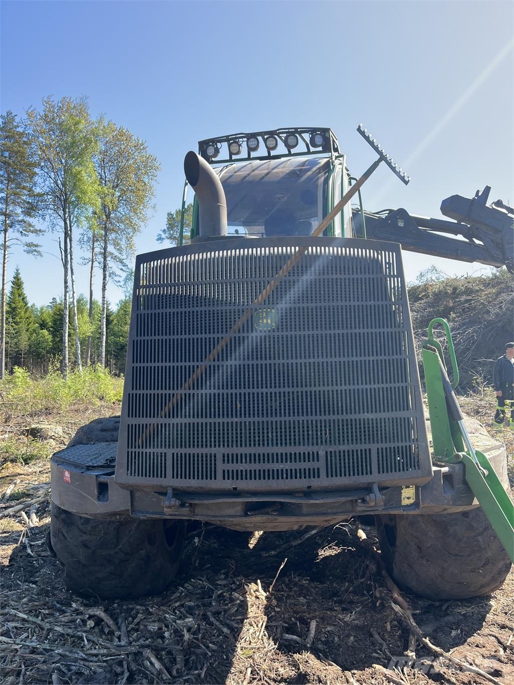 John Deere 1210E شاحنات