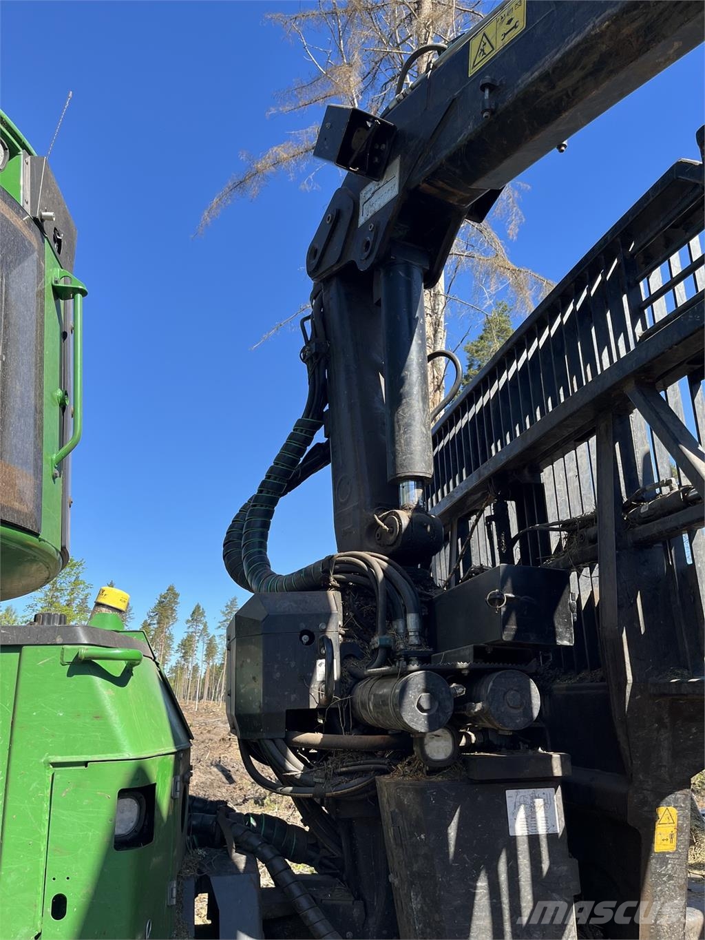 John Deere 1210E شاحنات