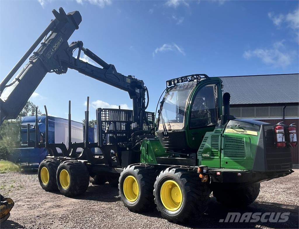 John Deere 1210E شاحنات