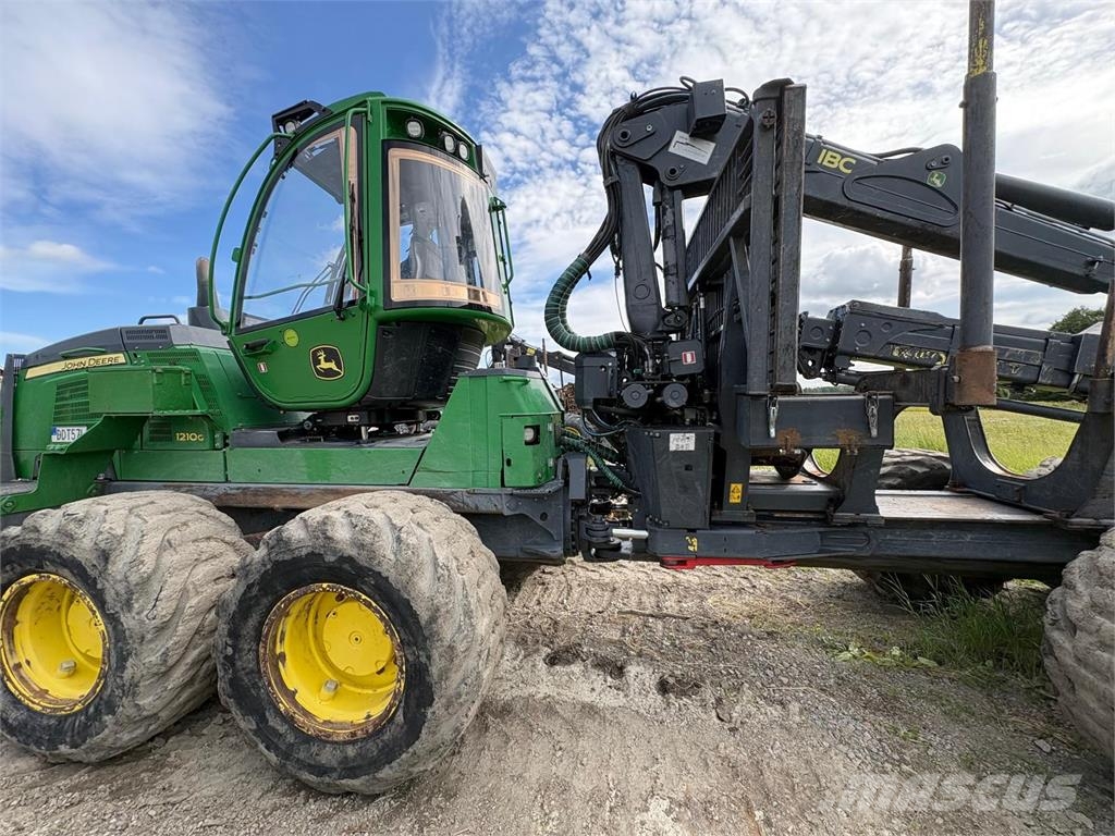 John Deere 1210G Skotare