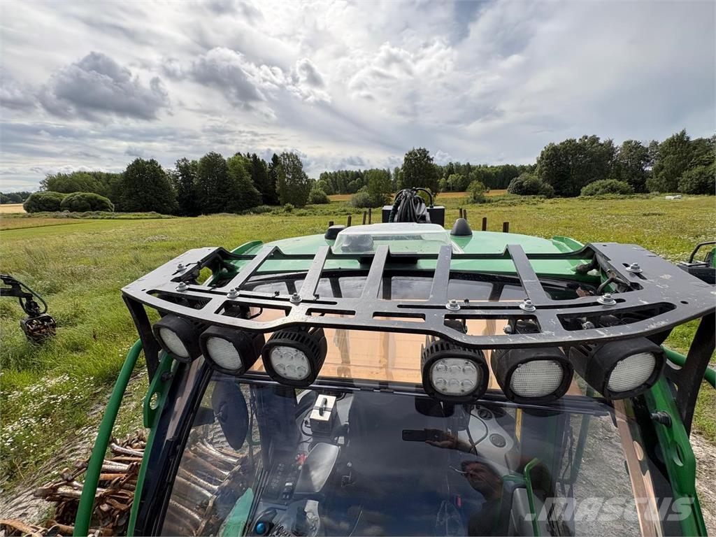 John Deere 1210G Skotare