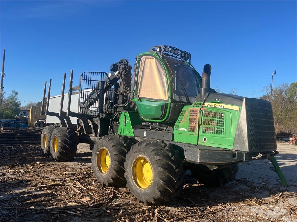 John Deere 1210E Kuormatraktorit