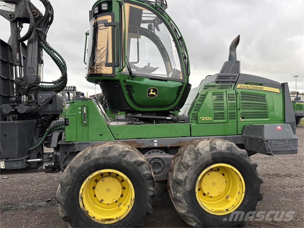 John Deere 1210G Forvarderi