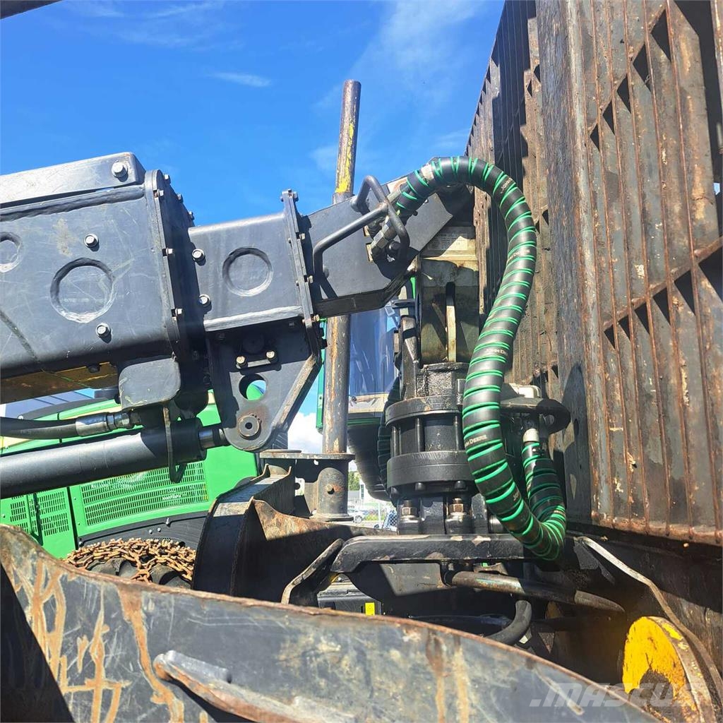 John Deere 1210G 원목 포워더