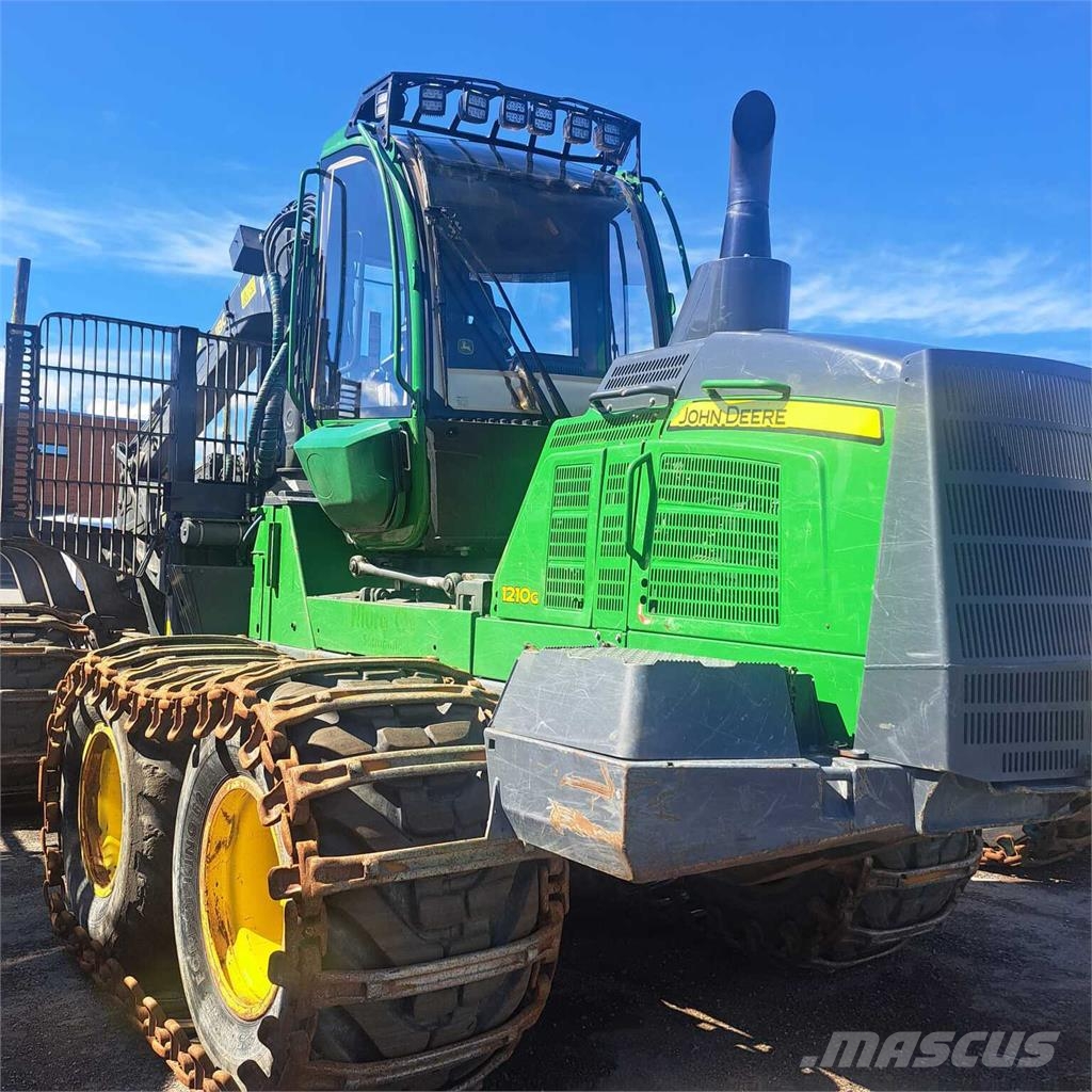 John Deere 1210G 원목 포워더