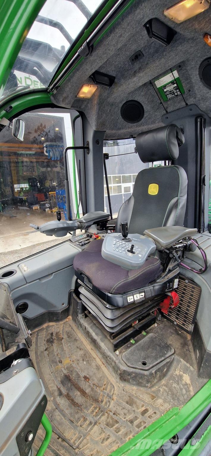 John Deere 1210G شاحنات
