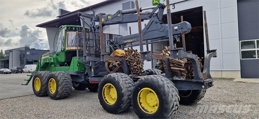 John Deere 1210G شاحنات