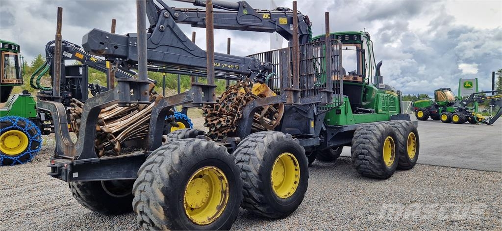 John Deere 1210G شاحنات