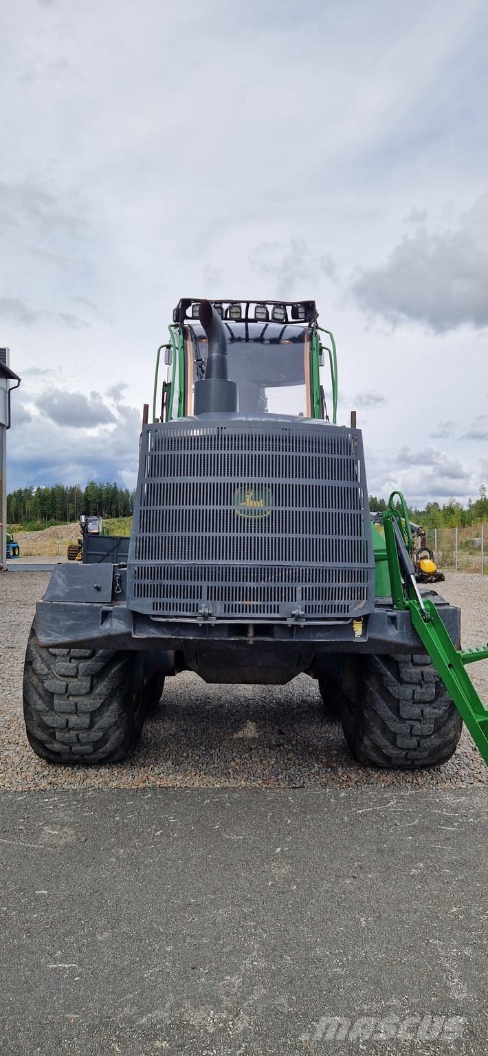 John Deere 1210G شاحنات