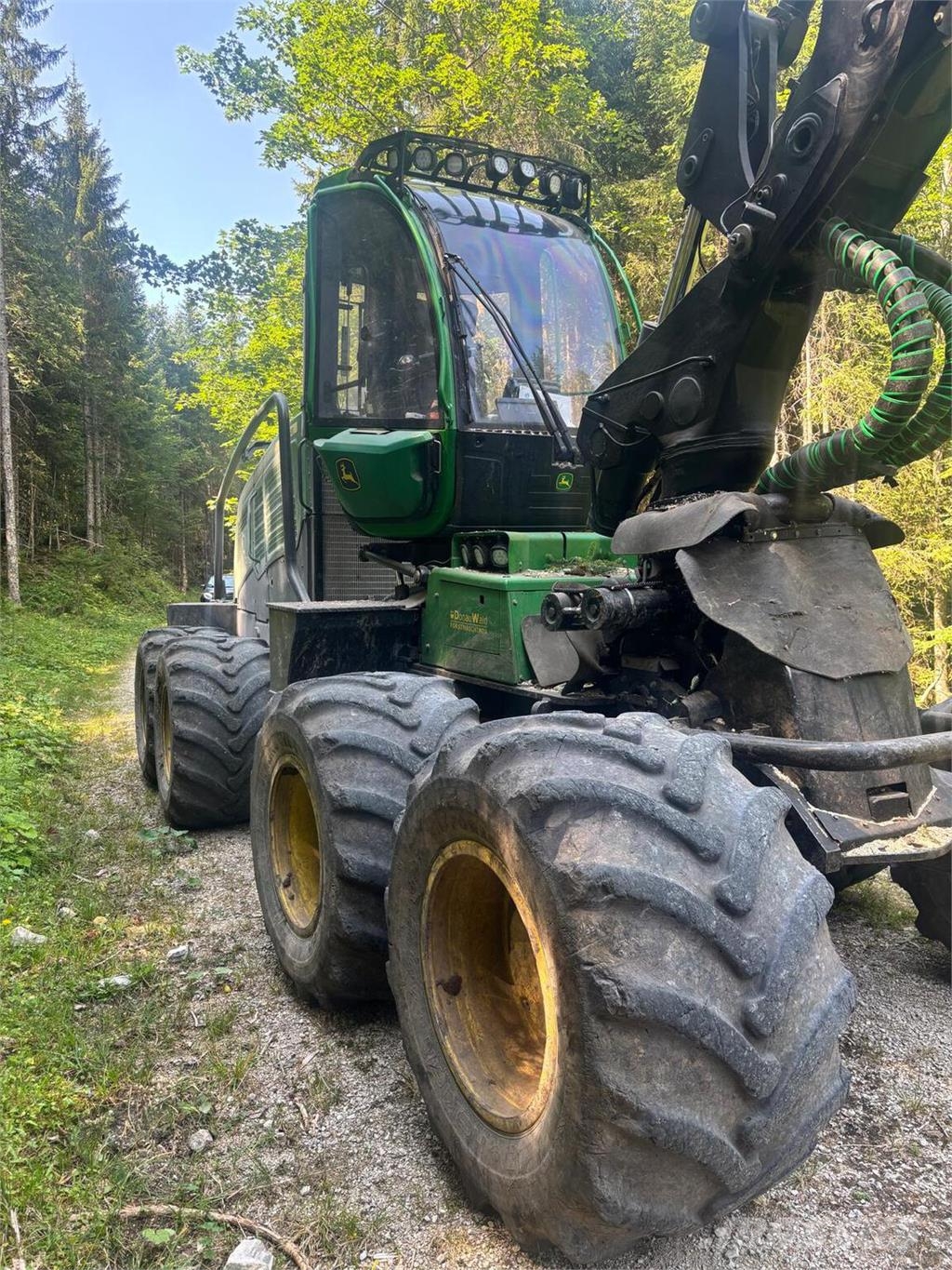 John Deere 1270G Harvesters