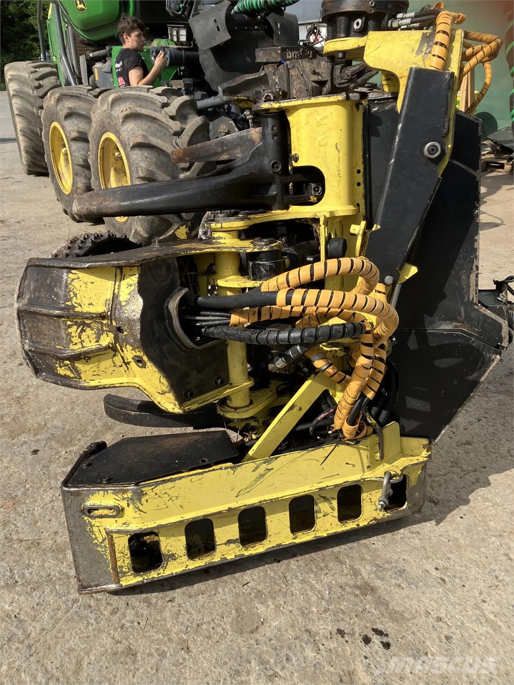 John Deere 1270G Θεριζοαλωνιστικές μηχανές