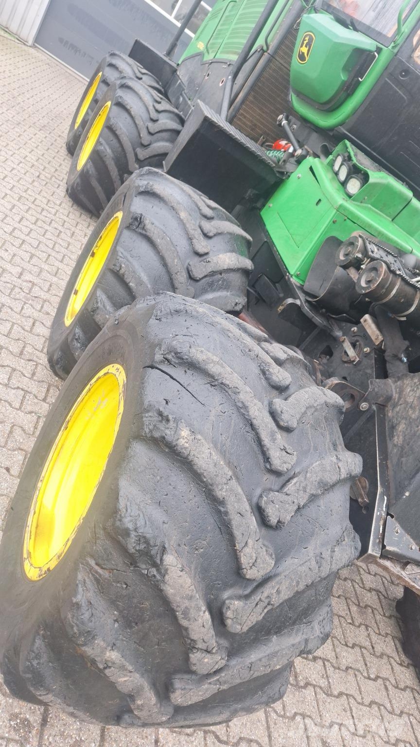 John Deere 1270G Θεριζοαλωνιστικές μηχανές