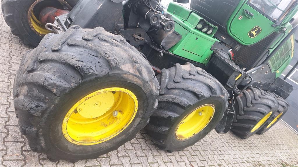 John Deere 1270G Θεριζοαλωνιστικές μηχανές