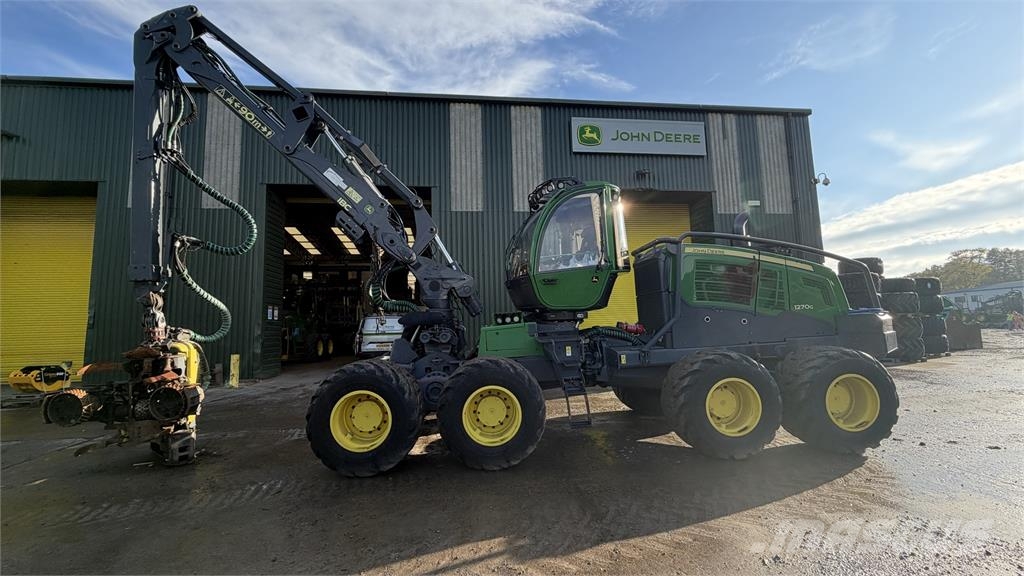 John Deere 1270G Harvesterji