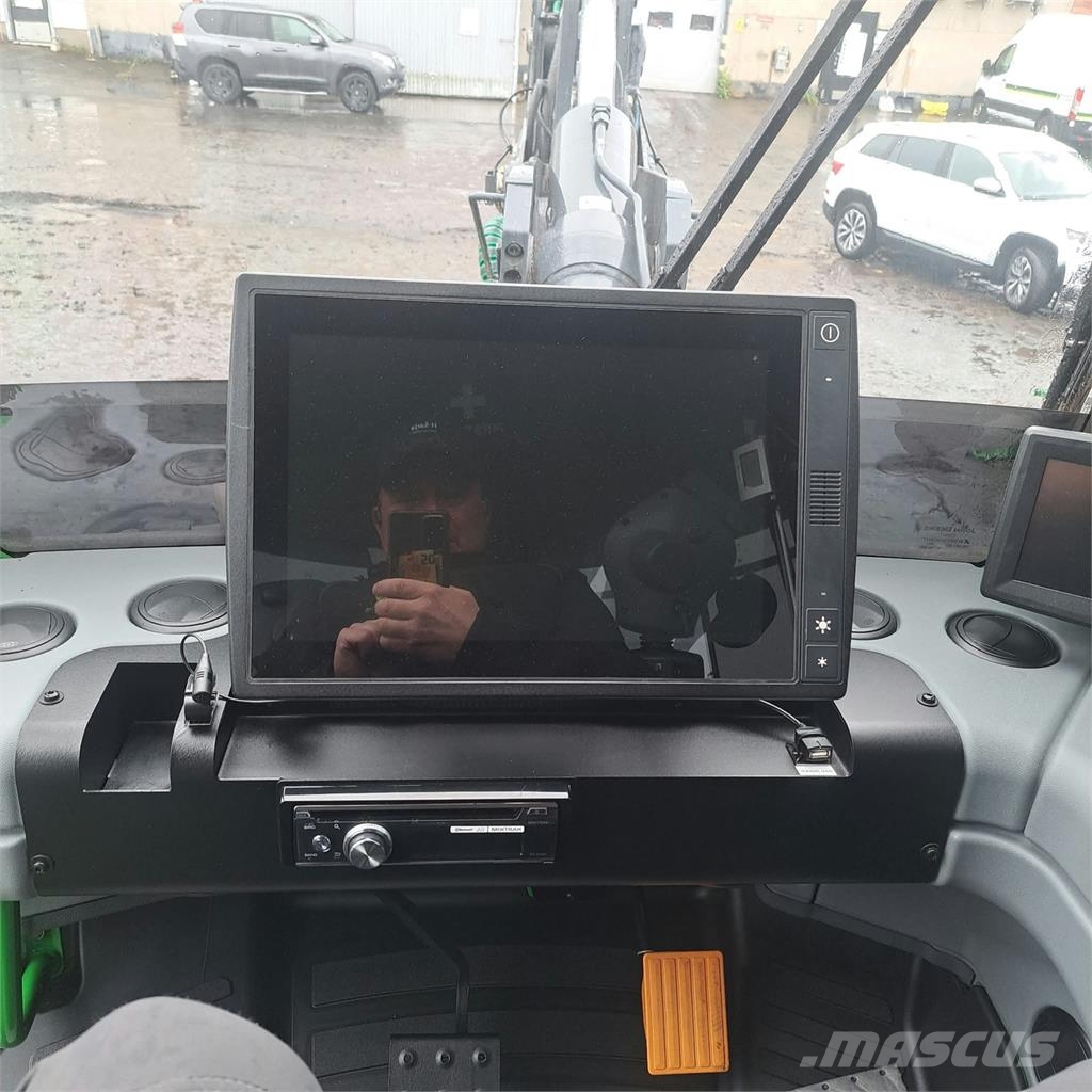 John Deere 1270G 收穫機