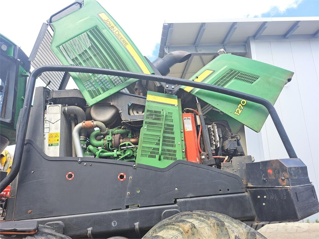 John Deere 1270G Harwestery