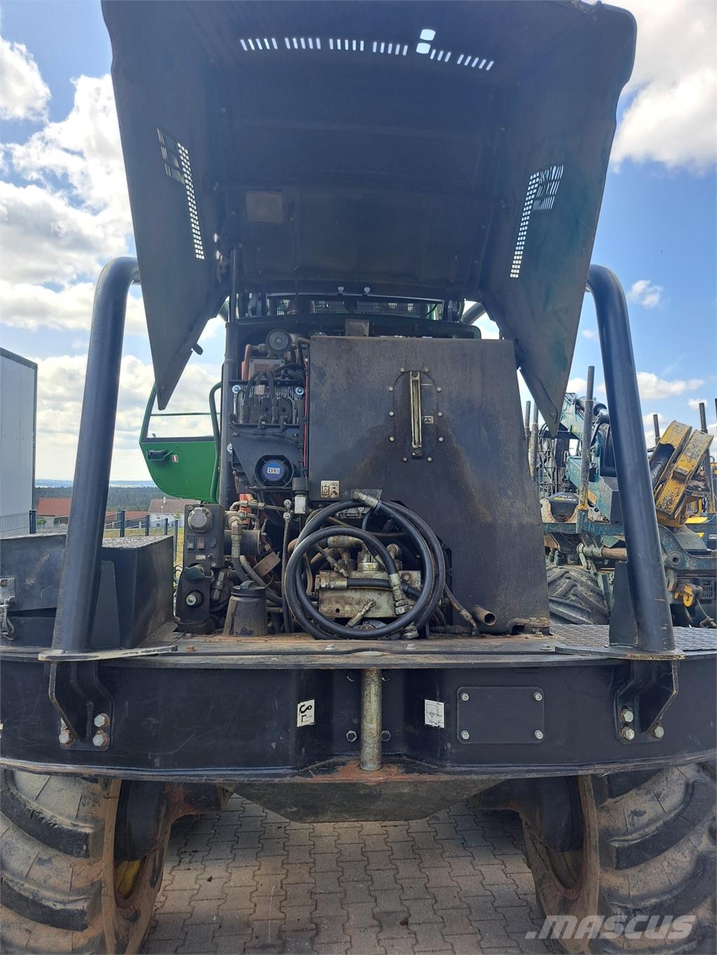John Deere 1270G Harwestery