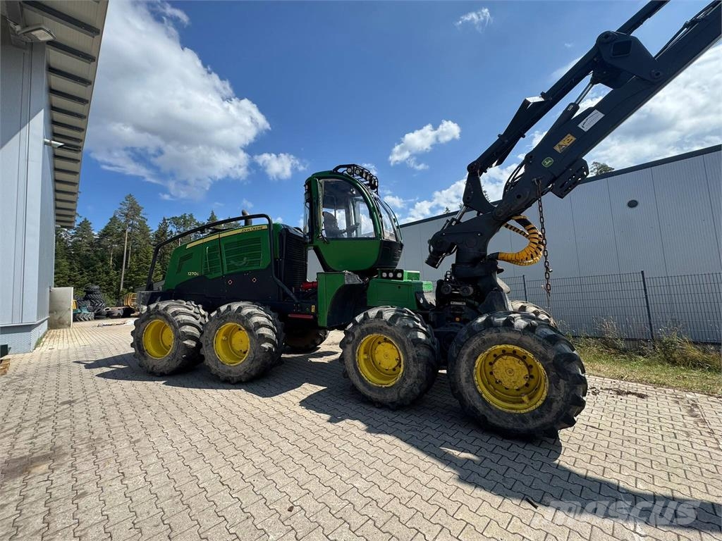 John Deere 1270G Harwestery