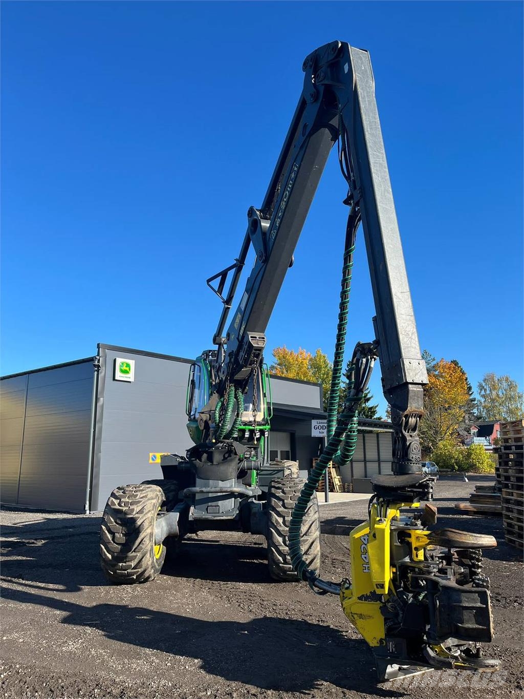 John Deere 1270G Harvesterid