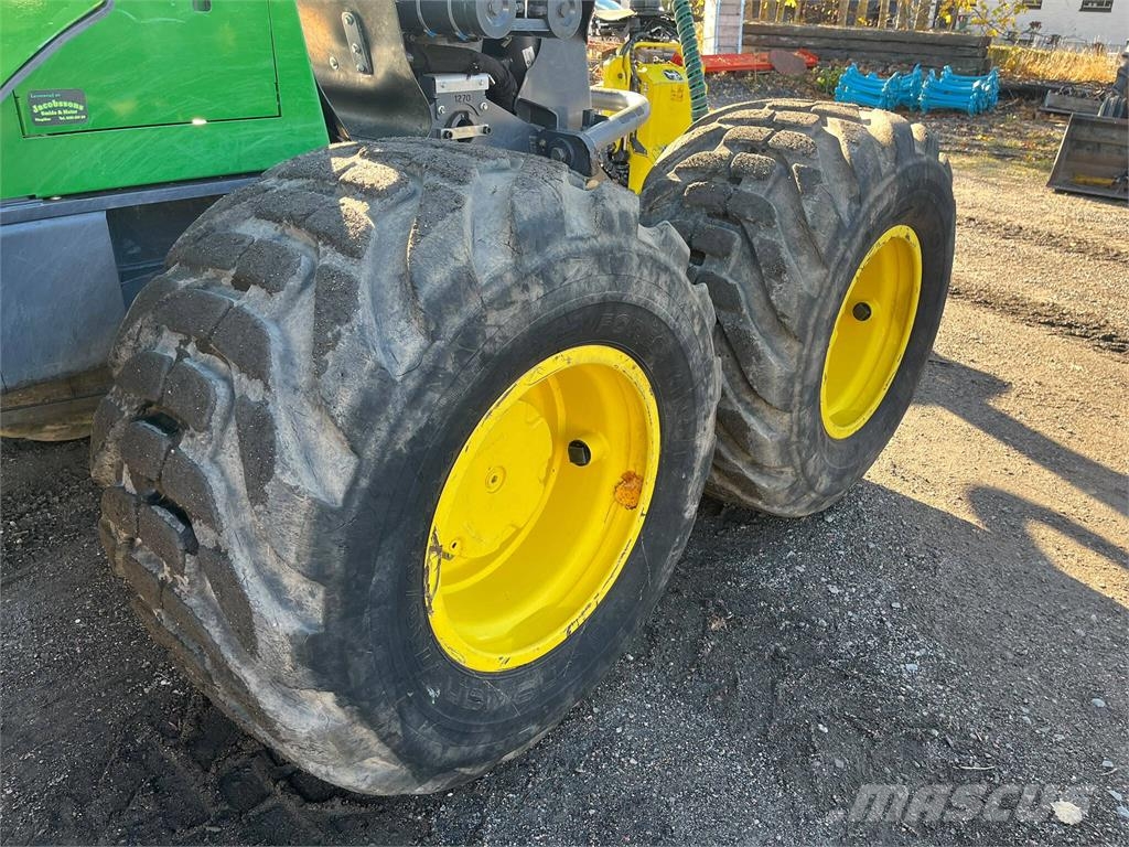 John Deere 1270G Harvesterid