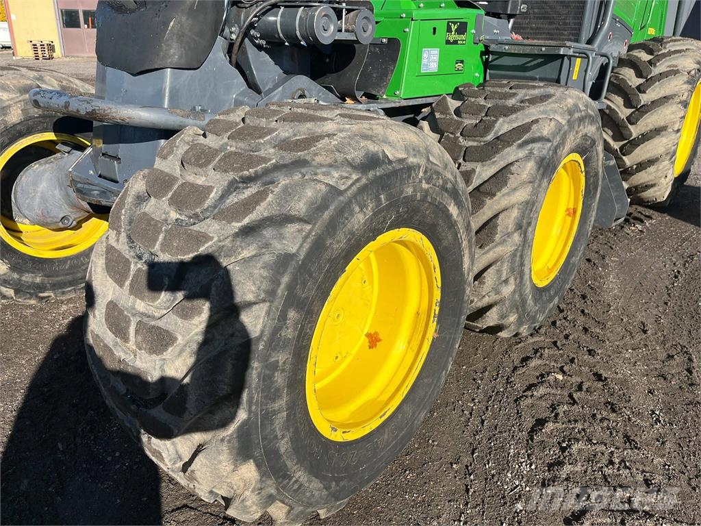 John Deere 1270G Harvesterid