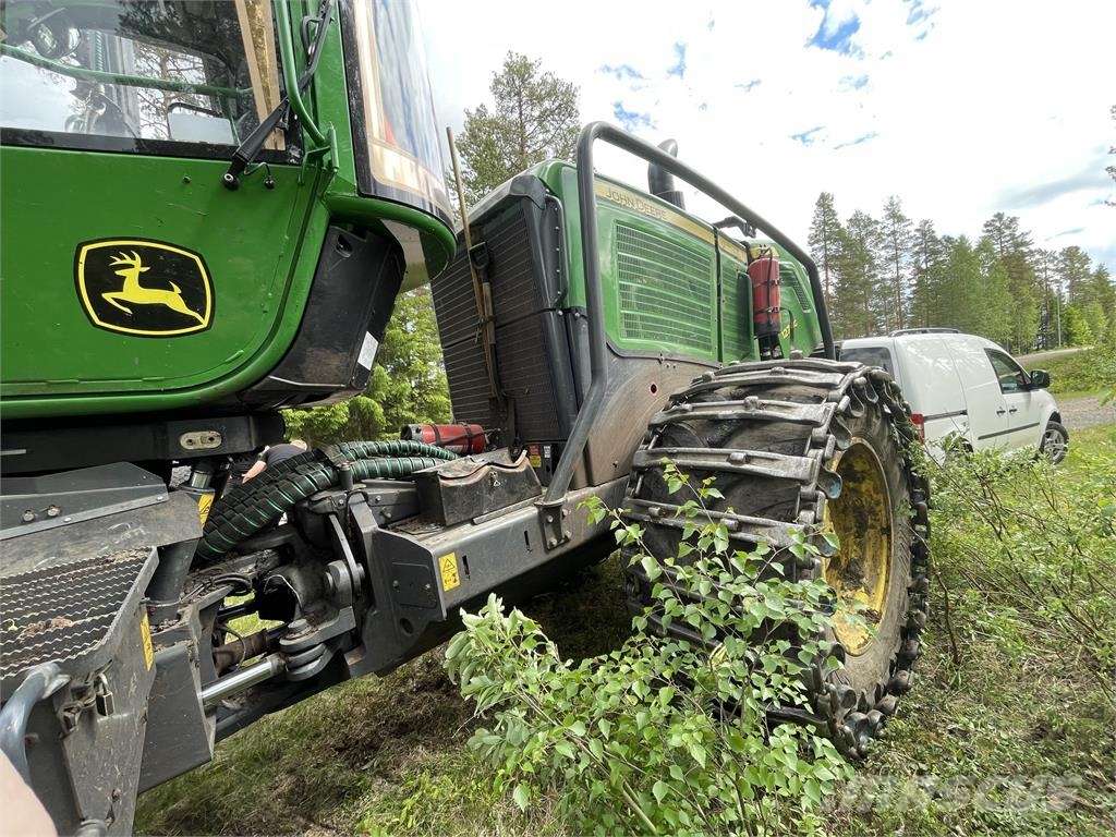 John Deere 1270G Skördare