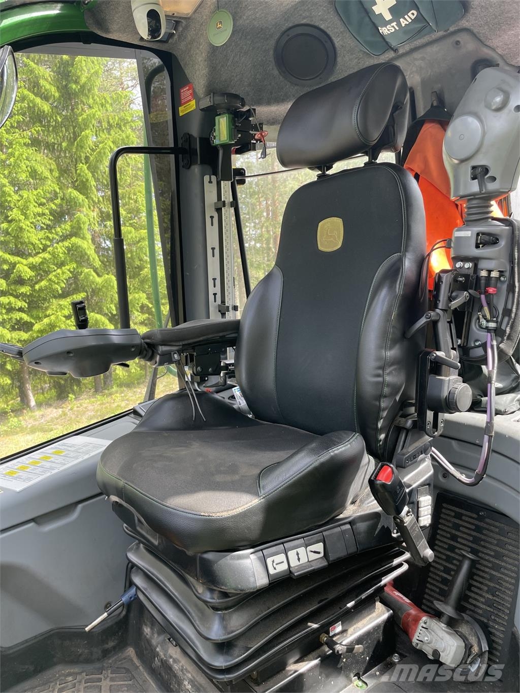 John Deere 1270G Skördare
