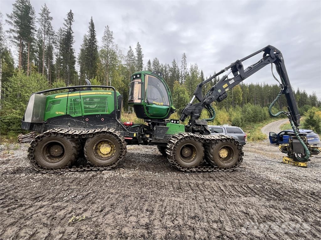 John Deere 1270G Skördare