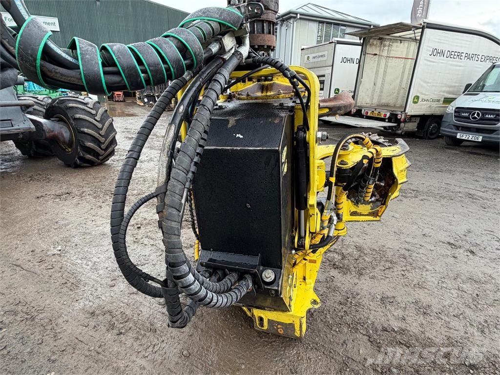 John Deere 1270G حصادات