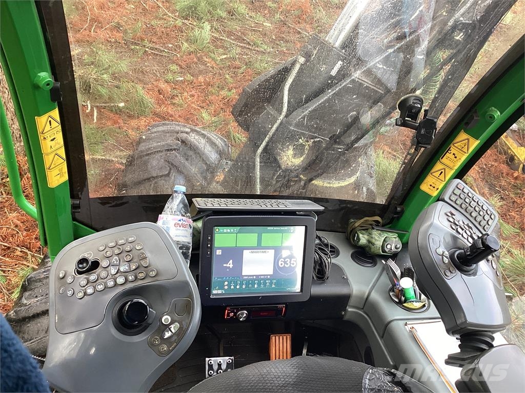 John Deere 1270G حصادات