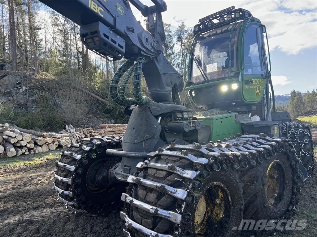 John Deere 1270G Harvesters