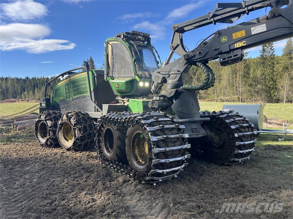 John Deere 1270G Harvesters