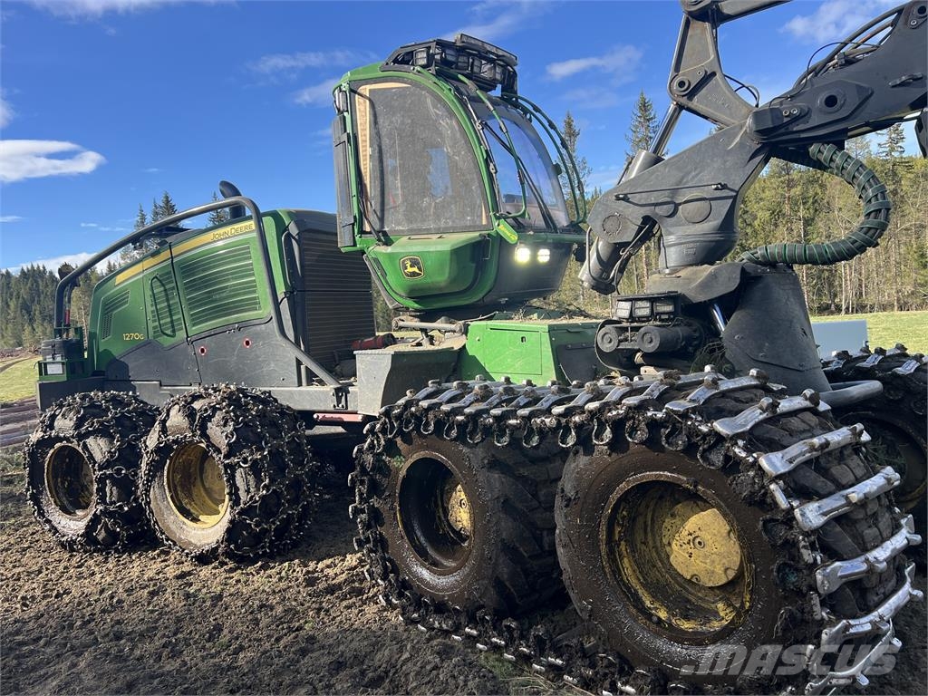 John Deere 1270G Harvesters