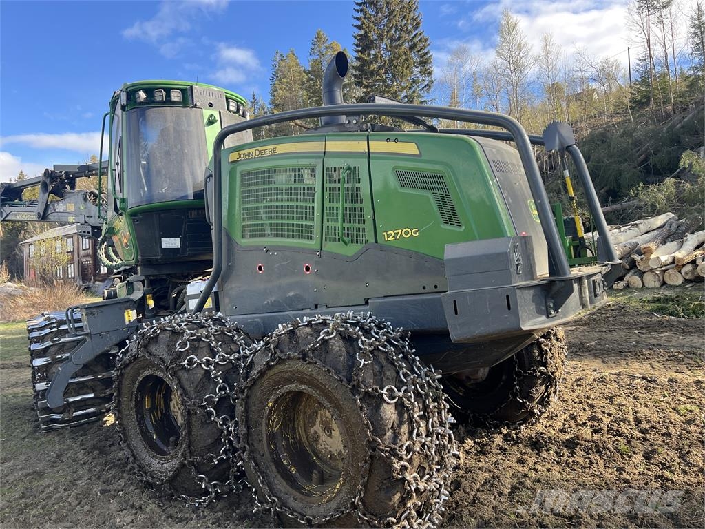 John Deere 1270G Harvesters