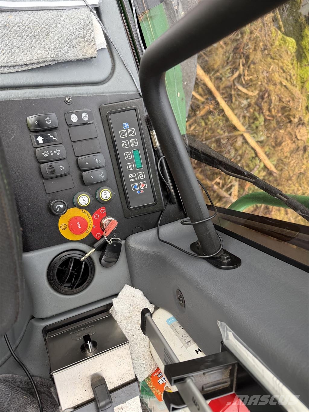 John Deere 1270G Betakarítók