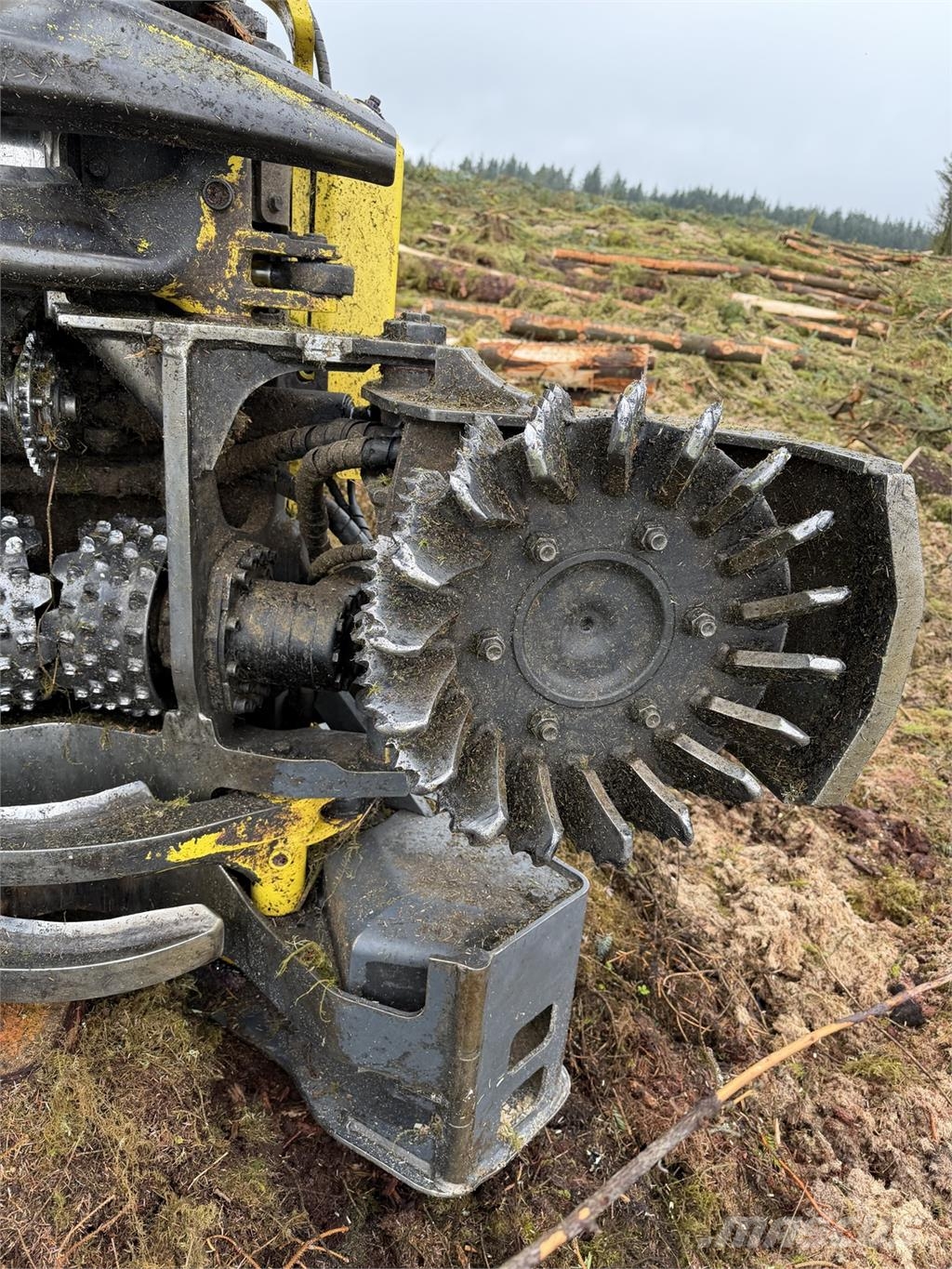 John Deere 1270G Betakarítók