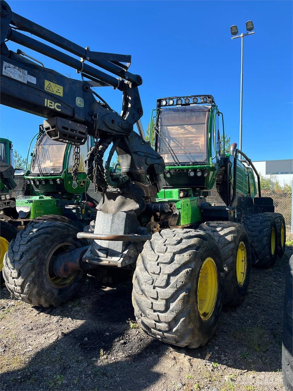 John Deere 1270G Harvester
