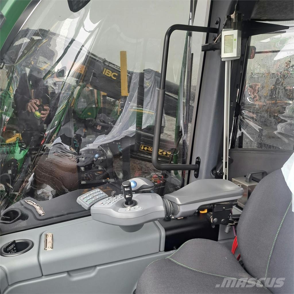 John Deere 1270G 收穫機