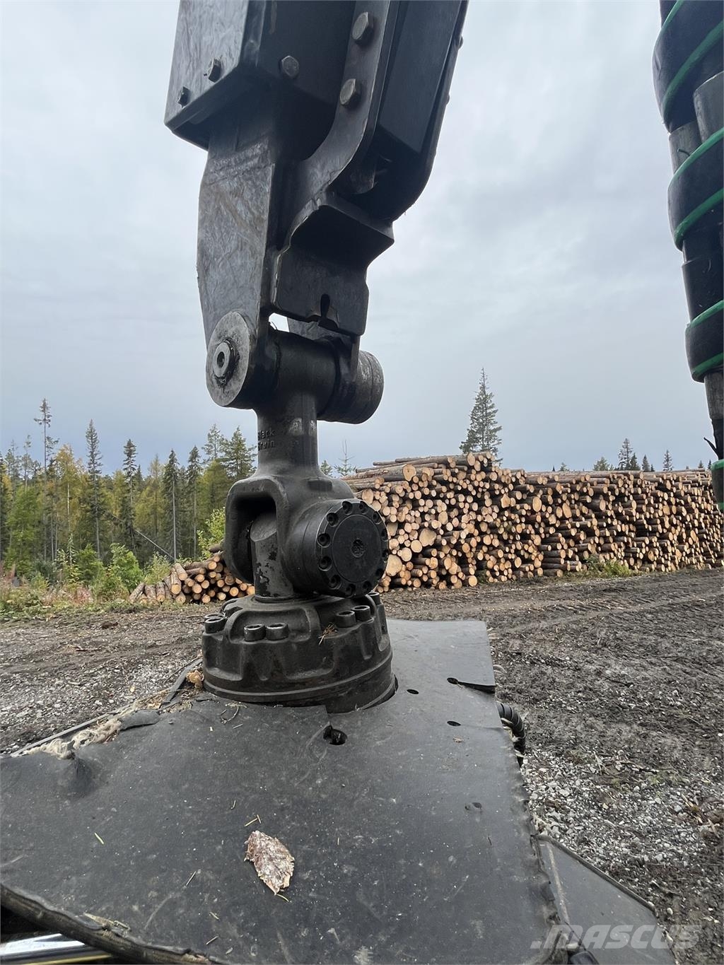 John Deere 1270G Skördare